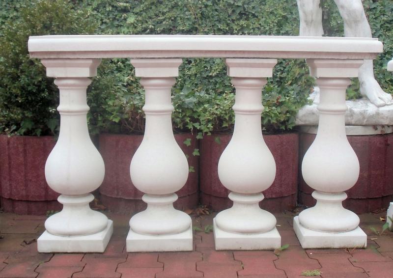 Balustrade mit Säulen