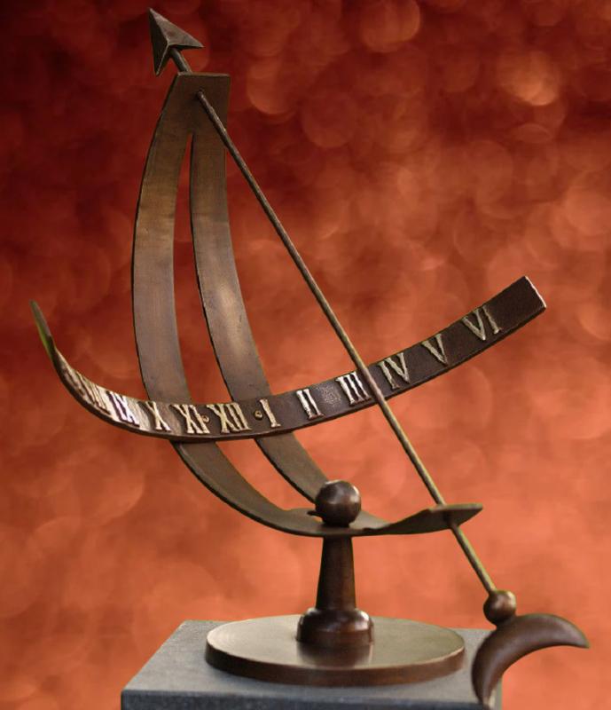 Bronze Sonnenuhr als Garten Zeitmesser