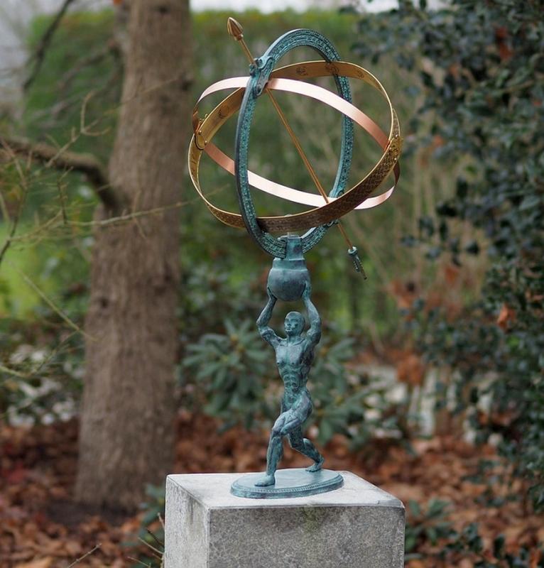 Handgefertigte Bronze Sonnenuhr Apollo mit edler Patina 70cm