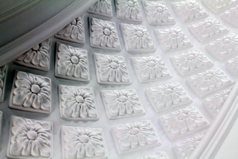 IG-4110 Verzierte Deckenkuppel mit Decken Rosette aus Polyurethan Hartschaum Kuppel Ø 2529mm Tiefe 25cm