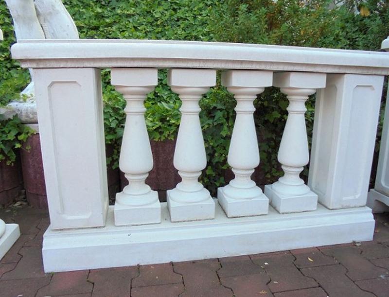 Balustrade mit Säulen