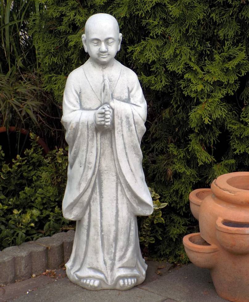 asiatische gartenfigur buddha