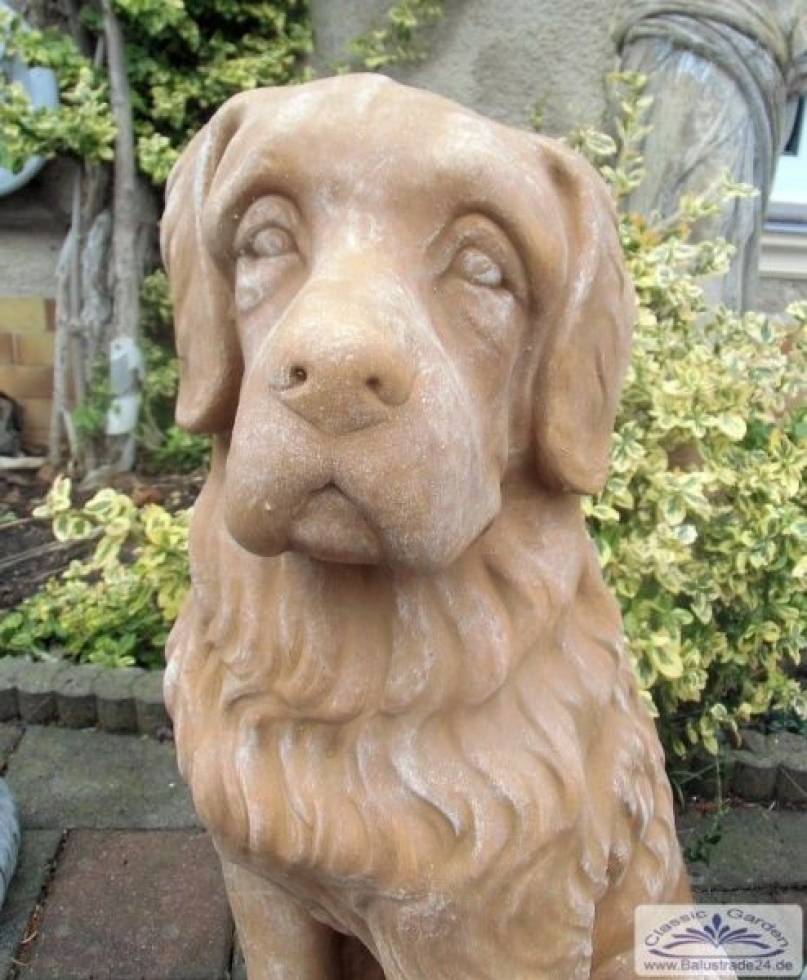 Steinfigur Bernhadiner Hund