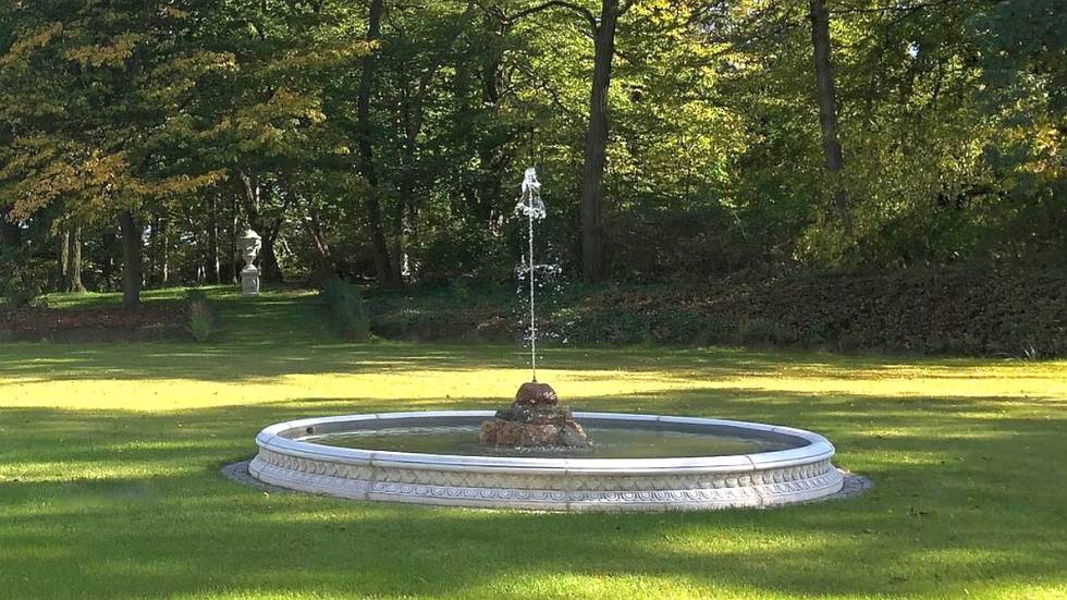 Wasserbecken Betonelemente für Gartenbrunnen Wasserfontäne