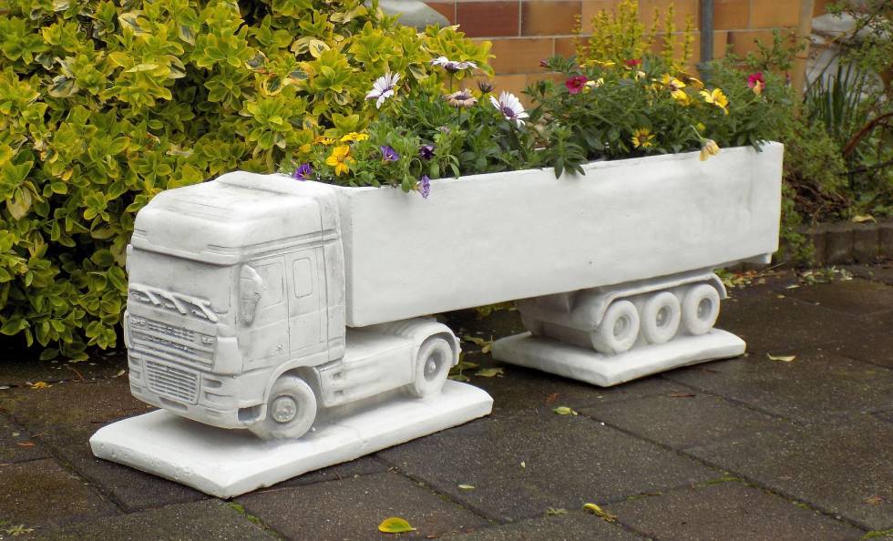 Truck LKW Gartenfigur