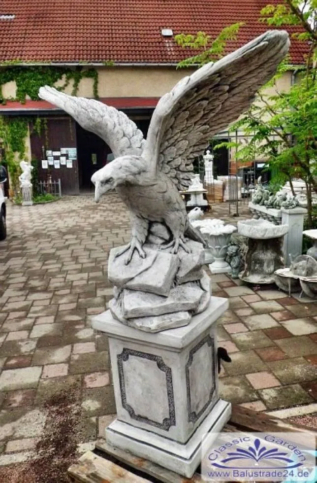 Gartenfigur großer Adler