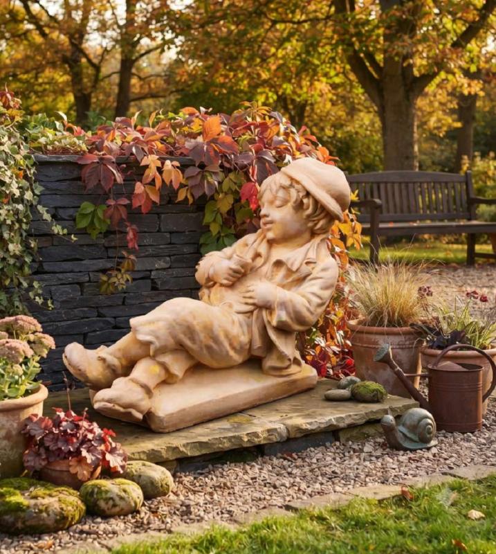 Alfred mit der Feierabend Pfeife als lustige Gartenfigur Mann mit Pfeife