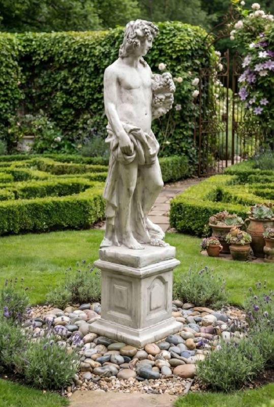 Bacchus Weingeist Dionysos Gartenfigur mit Wein Vierjahreszeiten Sockel