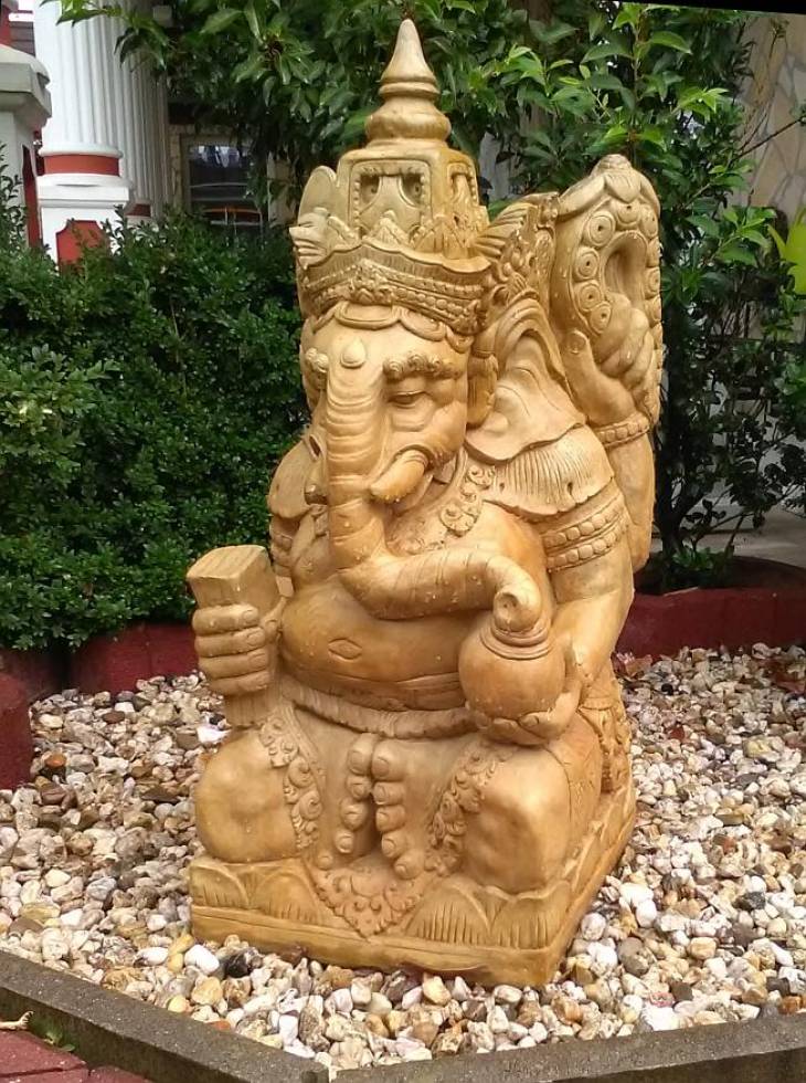 Ganesha Steinfigur ocker Farben