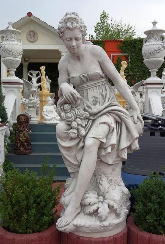 gartenskulptur frau blumenmädchen