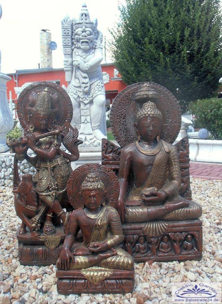 heiliger buddda aus beton in teakholzfarben