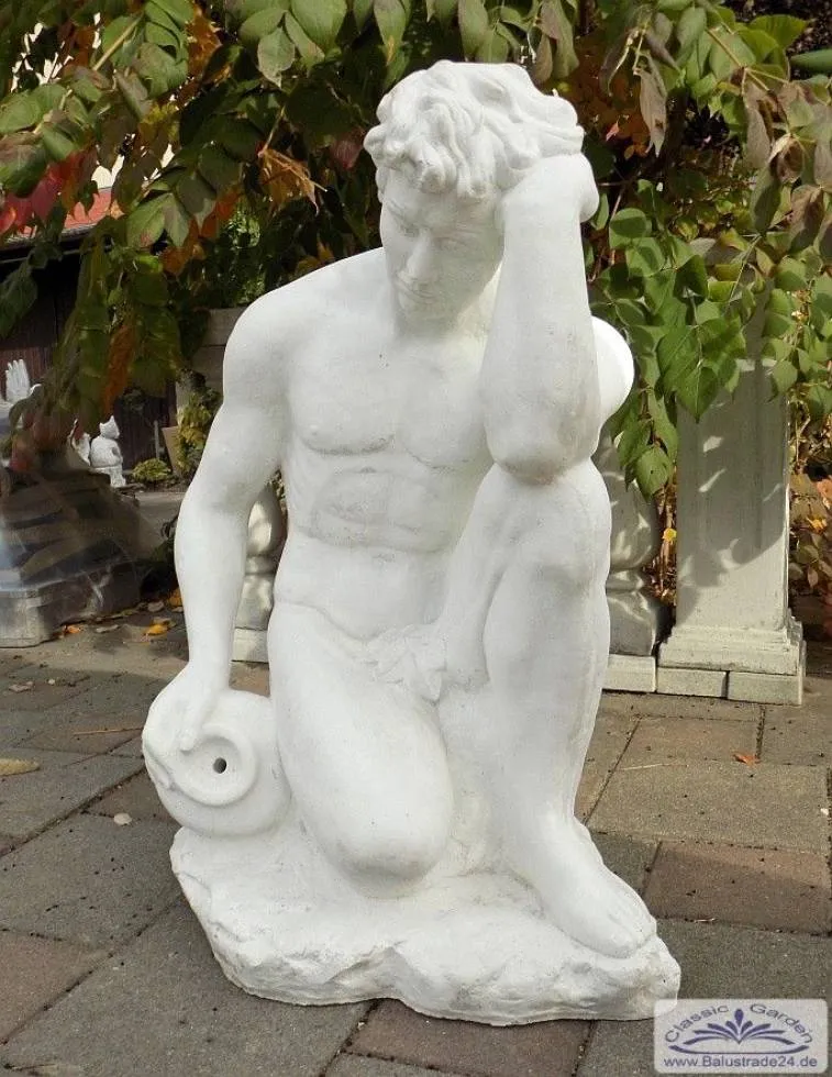 Erotische Skulptur Mann mit Wasser Krug