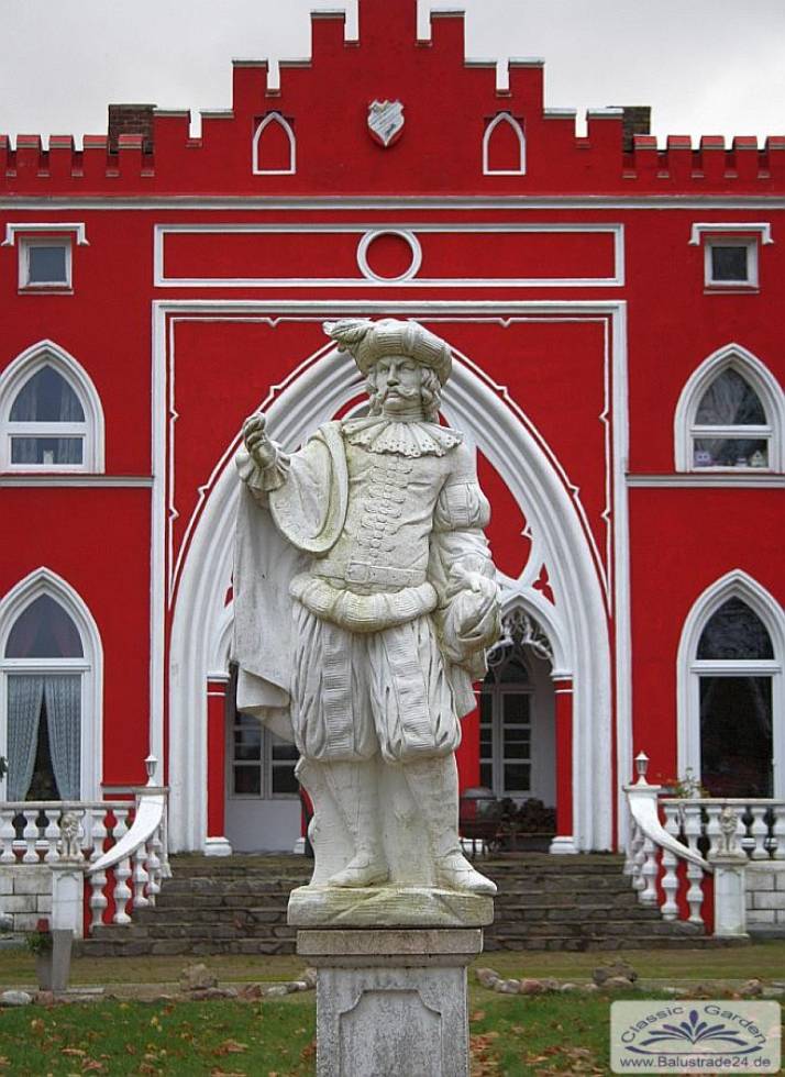 Jadschloss Karnitz auf Insel RügenSchloss Figur