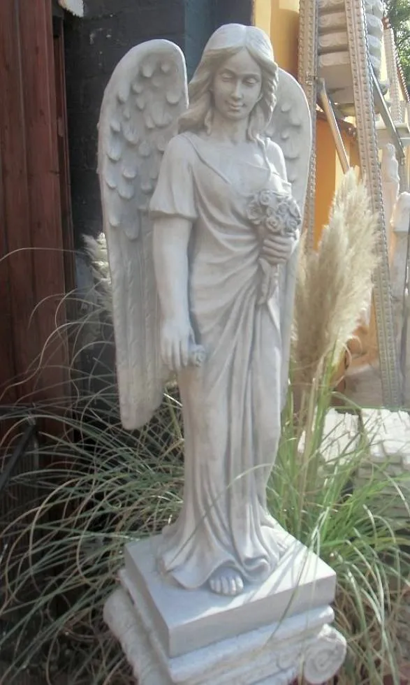 Engel Dekofigur mit großen Engelflügel