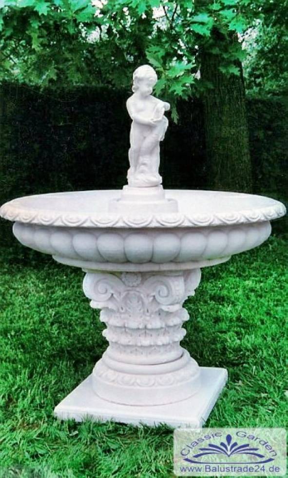 Gartenbrunnen mit kapitellsockel und Brunnenfigur