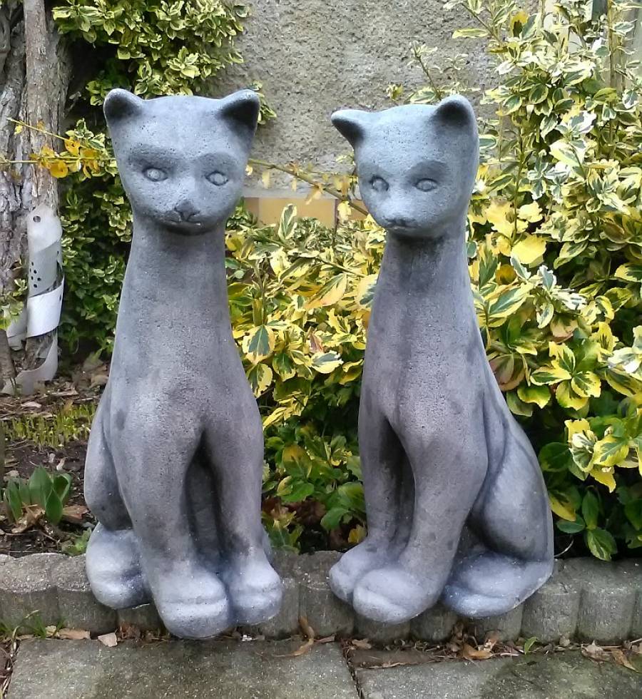 Katzen Steinfiguren