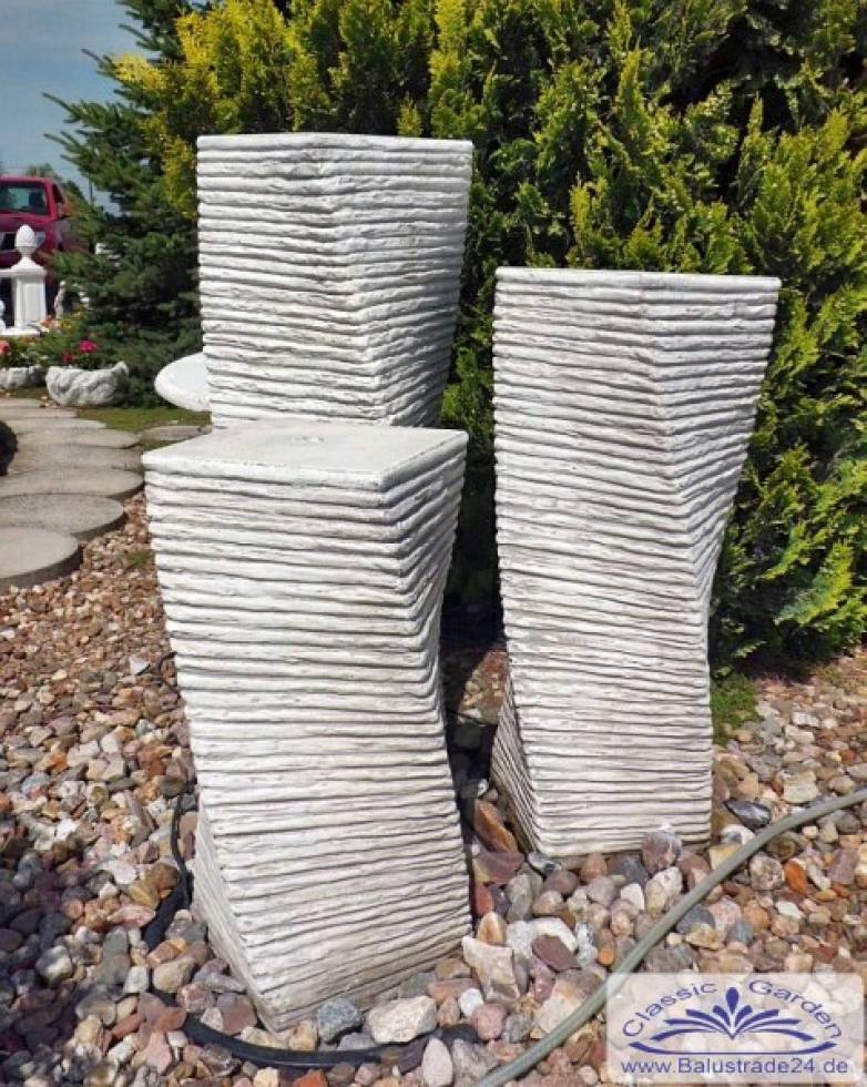 Säulen für Gartenbrunnen