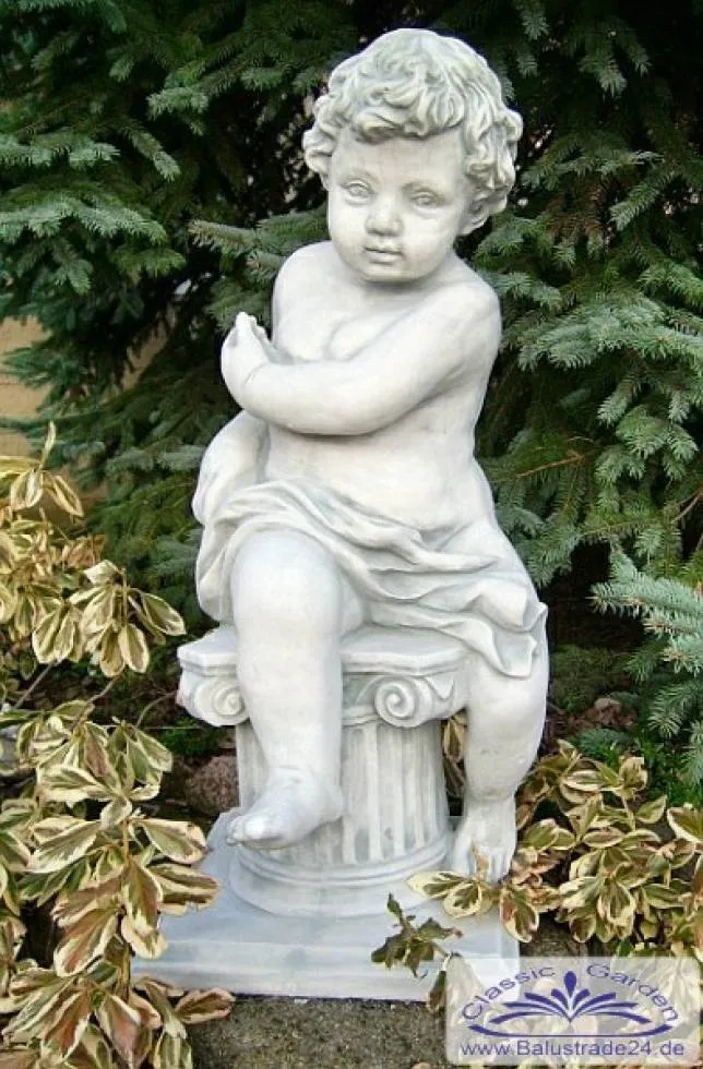 Gartenengel Figur auf Säule