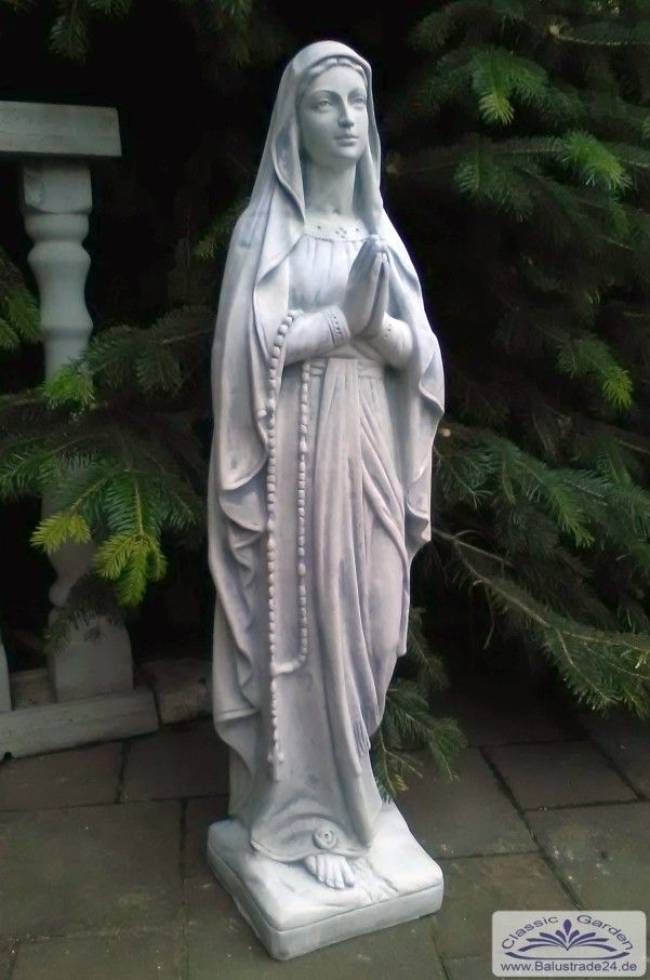 Steinfigur Heilige Maria