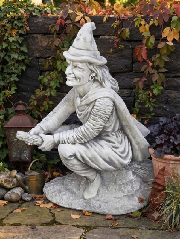 Hexe Baba Jaga auf dem Besen - Amüsante Halloween Gartenfigur 90cm