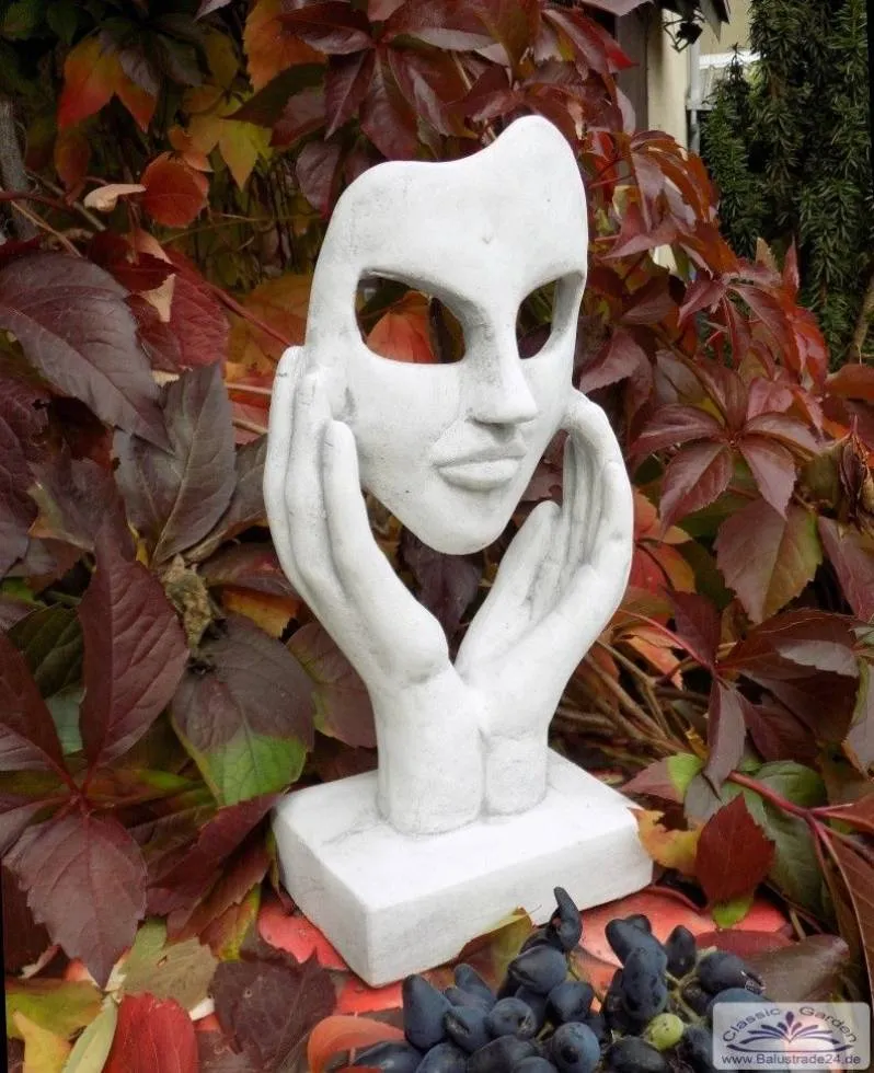 Betonskulptur Masken Skulptur