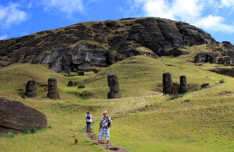 osterinsel figuren stein köpfe