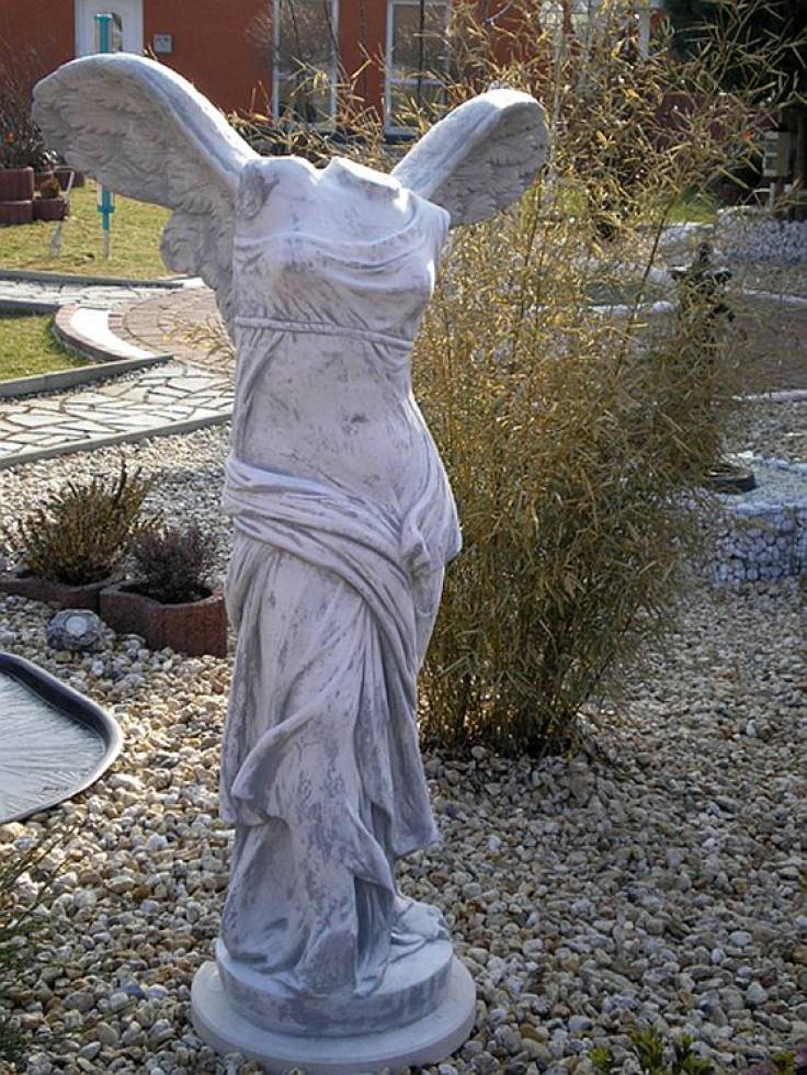 Engel Gartenfigur Frau mit Flügel
