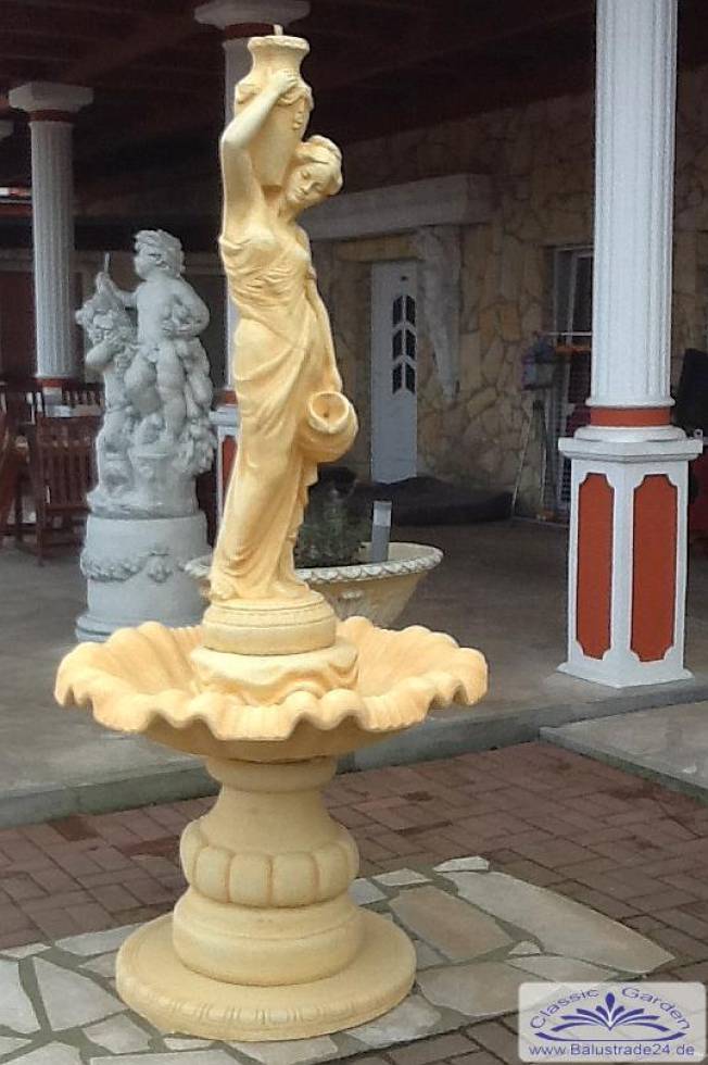 gartenbrunnen mit figur Wasserträgerin