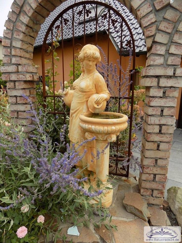 Gartendekoration Steinfigur