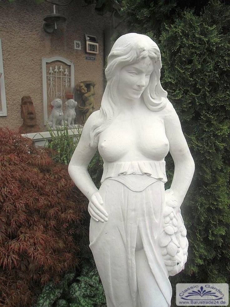 Garten Steinfigur Frau mit Blumen Kranz
