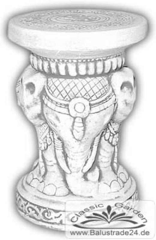 Betonsockel mit Elefant