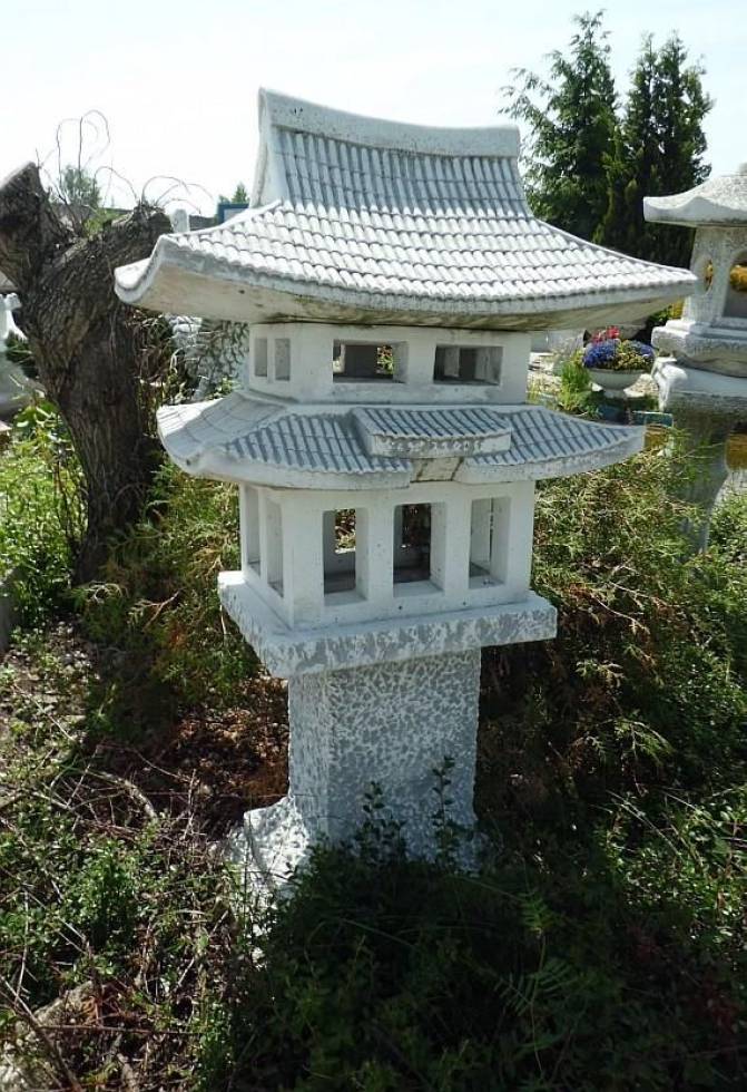 vogelhaus aus weißbeton kunststein