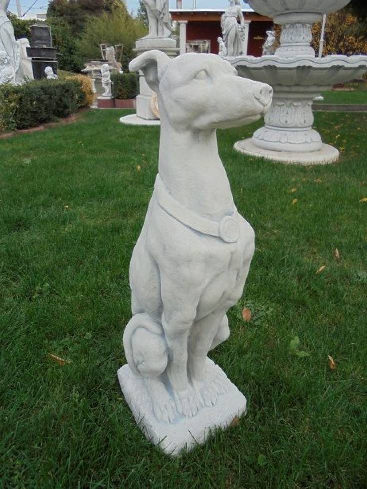 Greyhound als Gartenfigur aus Beton Kunststein