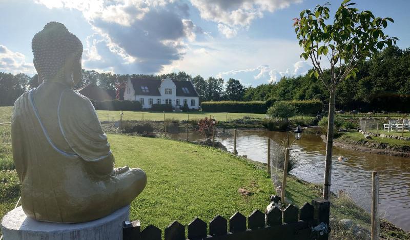 Buddha Feng Shui Skulptur große Steinfigur Beton naturfarben 100cm