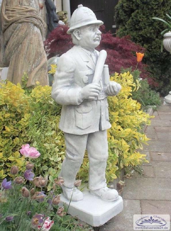 Polizei Wachtmeister Dekofigur Polizist mit Helm Schlagknüppel als Gartenfigur 89cm
