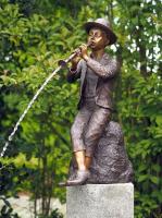 Gartenfigur Flötenspieler Junge Wasserspeier Bronze Figur