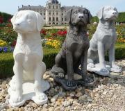 Hundefigur aus Beton