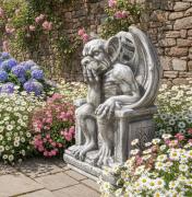 Gargoyle Drache auf Trohn