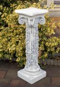 antike Gartensäule aus Beton