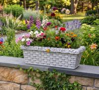 Pflanzkasten mit Korbgeflecht Verzierung und Blumen Dekorkante Beton Steinguss 77cm